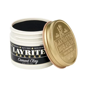 Das Layrite Cement Clay ist ein Styling-Produkt, von der Marke Layrite. Entwickelt, um dem Haar Textur, Definition und ein mattes Finish zu verleihen.
