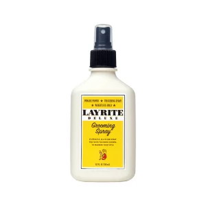 Das Layrite Grooming Spray wird verwendet, um dem Haar Halt und Struktur zu verleihen, während es gleichzeitig flexibel bleibt.