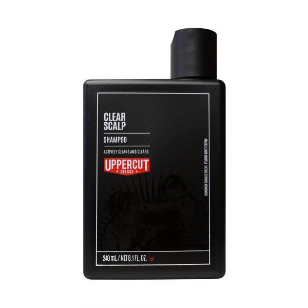 Uppercut Deluxe Clear Scalp Shampoo ist ein speziell entwickeltes Behandlungsshampoo, das Juckreiz und Schuppenbildung reduzieren und gleichzeitig die Kopfhaut aktiv beruhigen soll.