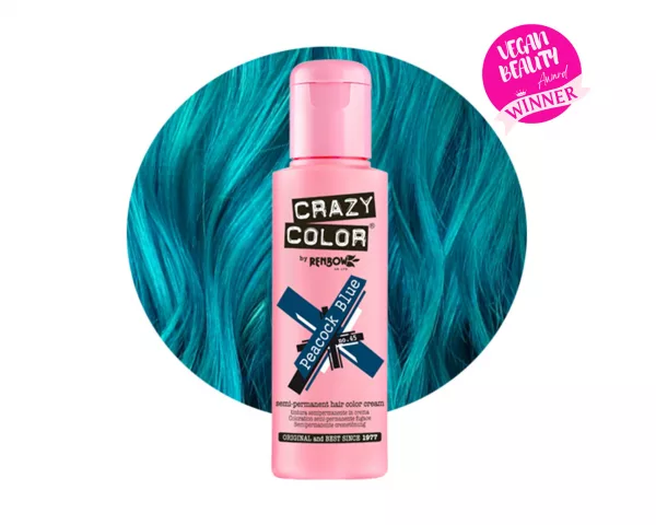Crazy Color Peacock Blue 45 ist eine spezielle Haarfarbe aus der Crazy Color Produktreihe. Diese dunkelblaue Haarfarbe wird jeden dazu bringen, seine Schwanzfedern zu schütteln! Dieser luxuriös pigmentierte Farbton hat einen leichten grünen Unterton und ist immer ein Kundenliebling.
