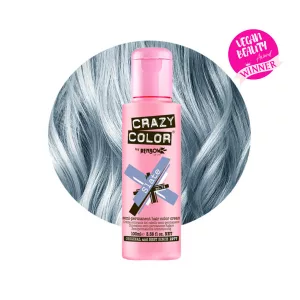 Crazy Color Slate 74 ist eine spezielle Haarfarbe aus der Crazy Color Produktreihe. Ein metallisch blaues Haarfärbemittel, das voller Quarz ist. Dieser Farbton erzeugt stahlblaues Haar, das unter Licht glänzt.