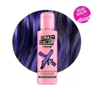Crazy Color Violette 43 ist eine spezielle Haarfarbe aus der Crazy Color Produktreihe. Violette ist ein semi-permanentes tiefviolettes Haarfärbemittel, das subtile Untertöne von Blau hat.