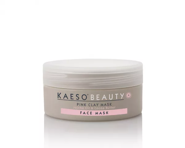 Kaeso Beauty Pink Clay Mask, eine Gesichtsmaske von Kaeso, die mit Granatapfel, Jojobasamenöl & Kakaobutter angereichert ist. Rosa Tonerde wird für ihre reinigenden und klärenden Eigenschaften geschätzt. Diese Maske mit botanischen Extrakten hilft, überschüssiges Öl und Unreinheiten zu entfernen, die Poren zu verfeinern und die Hautstruktur zu verbessern.