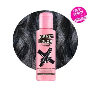 Crazy Color Black 032 ist eine spezielle Haarfarbe aus der Crazy Color Produktreihe. Dies ist ein schwarzes Haarfärbemittel und es ist ein vielseitiges Wunder. Wenn Sie einer helleren Farbe etwas mehr Tiefe verleihen möchten, ist Schwarz die perfekte Lösung. Es funktioniert auch hervorragend für einfache rabenschwarze Haare.